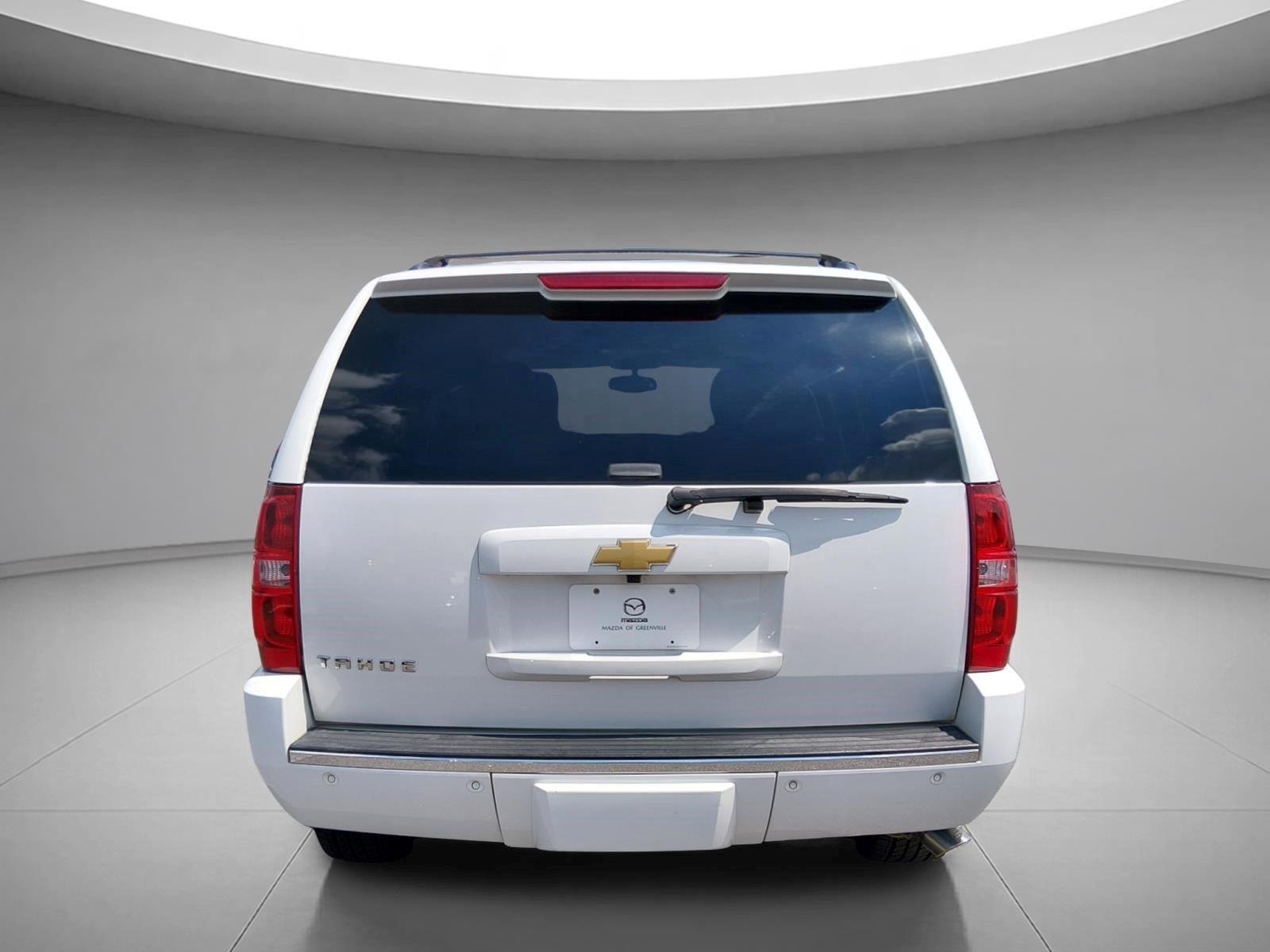 Used 2013 Summit White Chevrolet LTZ image 4