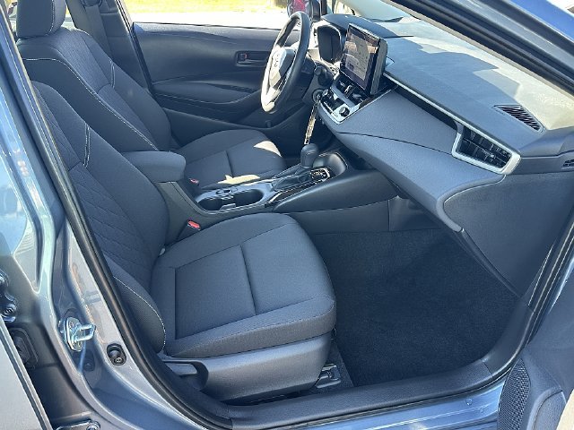 Used 2023  Toyota LE image 11