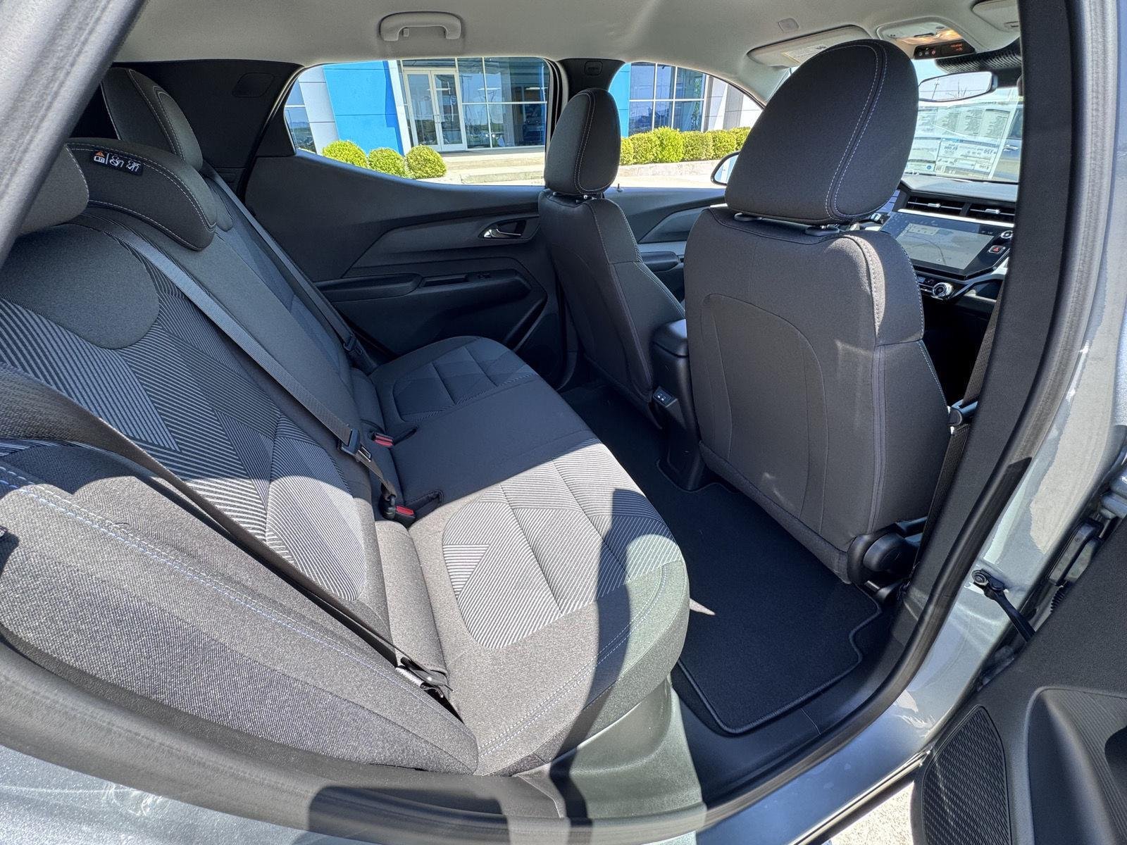 2027 Chevrolet Bolt LT - Photo 38