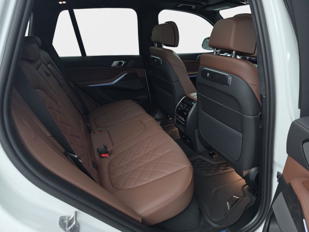 2026 BMW X5 50e - Photo 11
