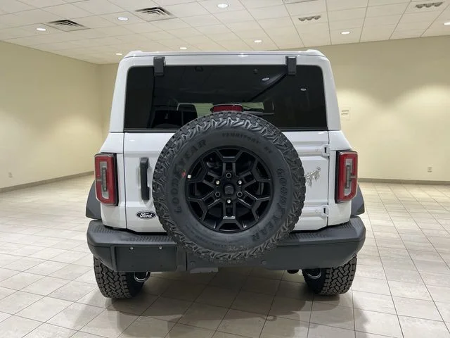 New 2026 Oxford White Ford Badlands® image 4