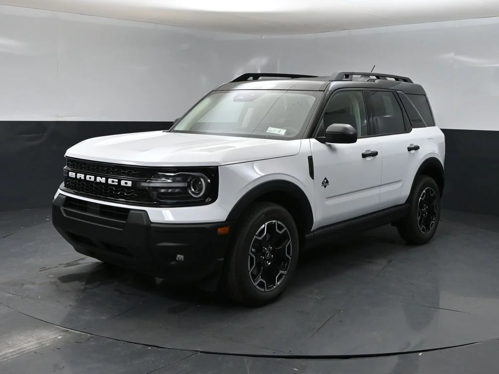 New 2026 Oxford White Ford Outer Banks® image 5