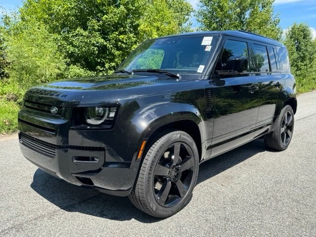 2026 Land Rover Defender 110 X-Dynamic SE