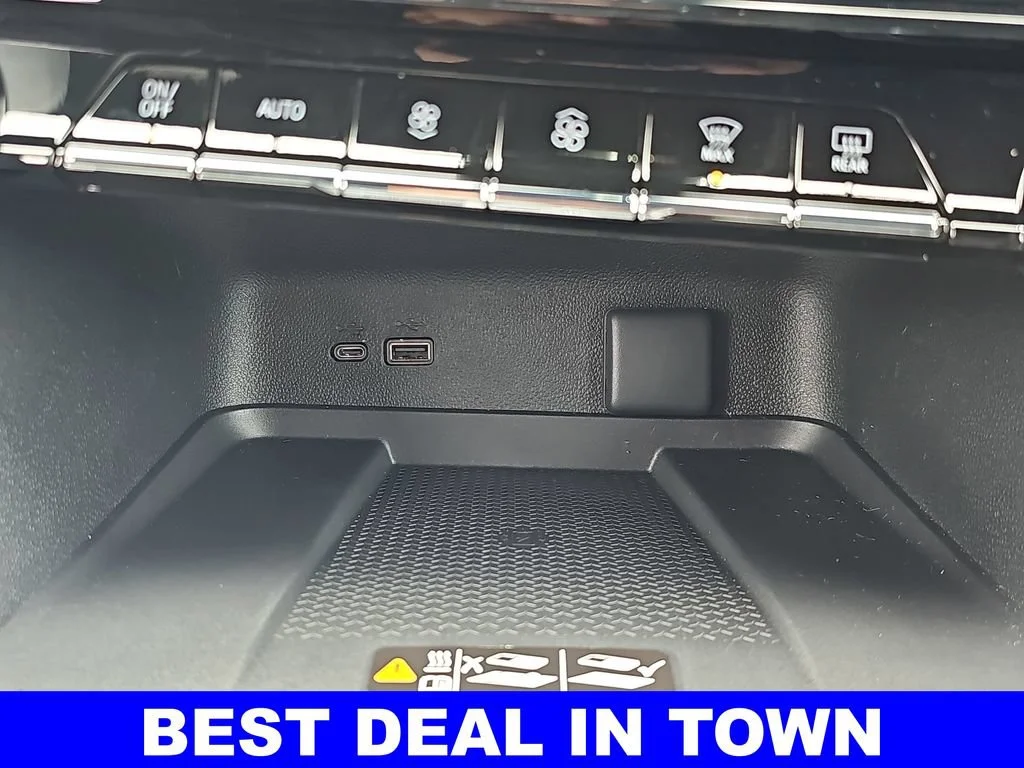 2026 Chevrolet Traverse LT - Photo 27
