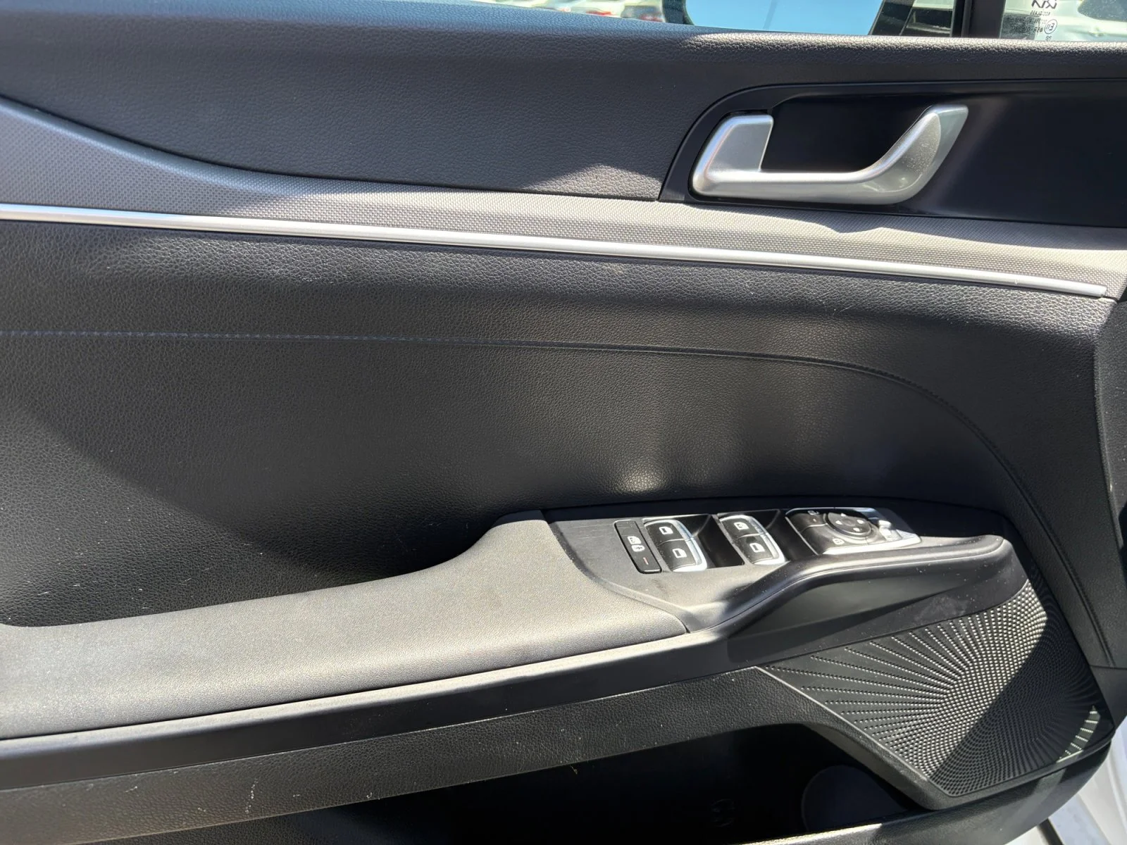 2025 Kia K5 LXS - Photo 13