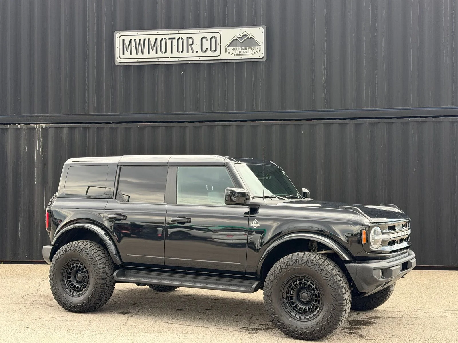 Used 2025 Black Ford Outer Banks image 1
