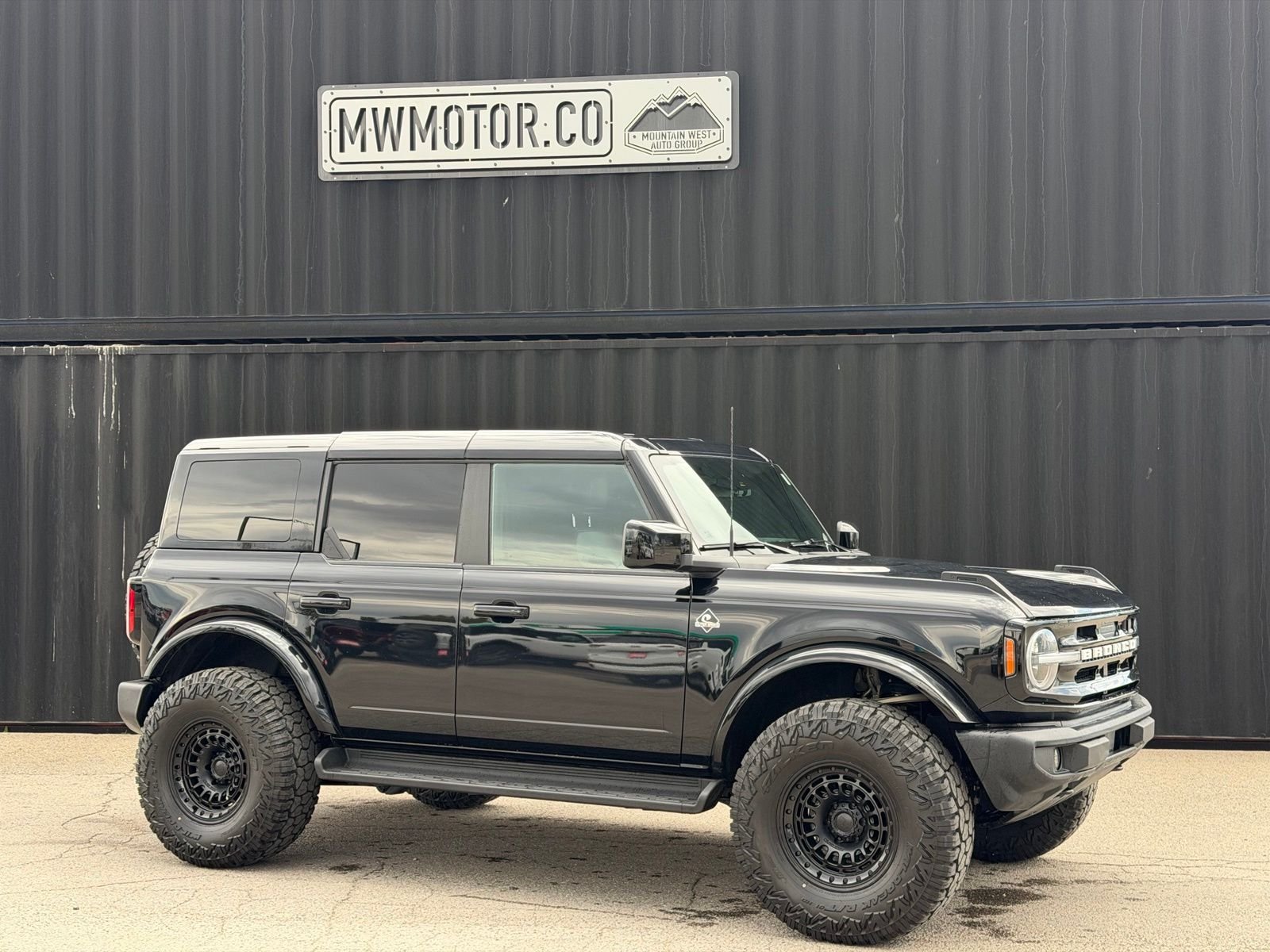 Used 2025 Black Ford Outer Banks image 1