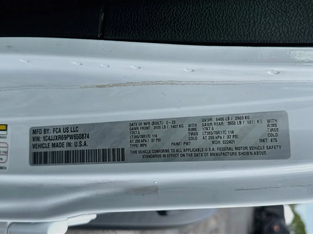 Used 2023 White Jeep Rubicon 4xe image 35