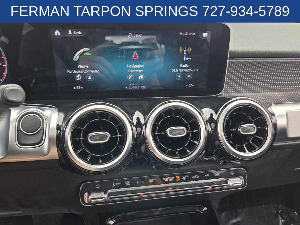 Used 2020 Red Mercedes-Benz GLB 250 image 24