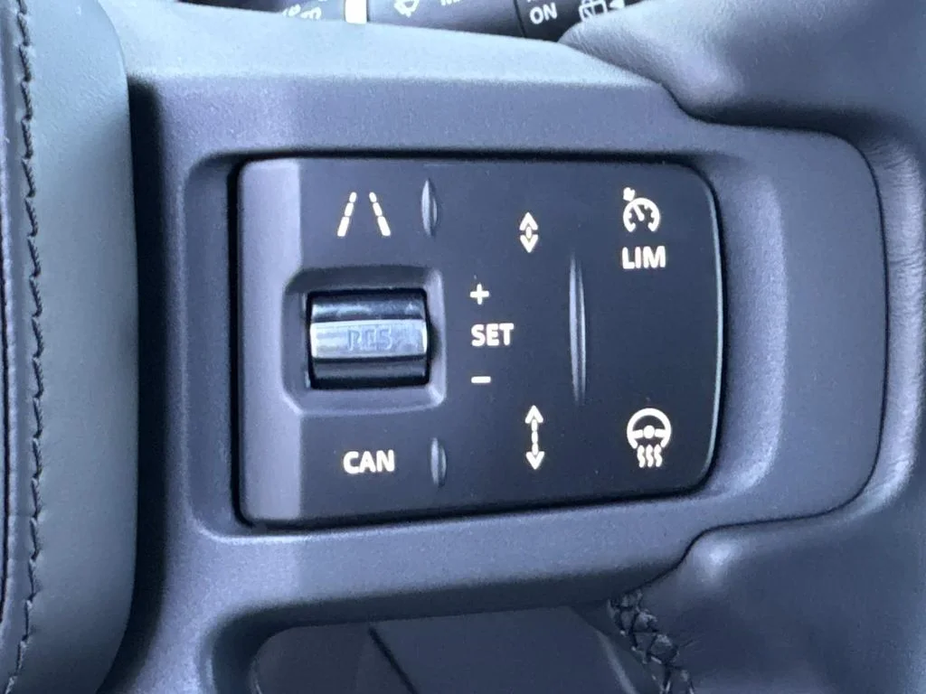 2023 Land Rover Defender X - Photo 25