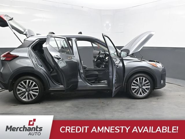 Used 2024 Gray Nissan SV image 49