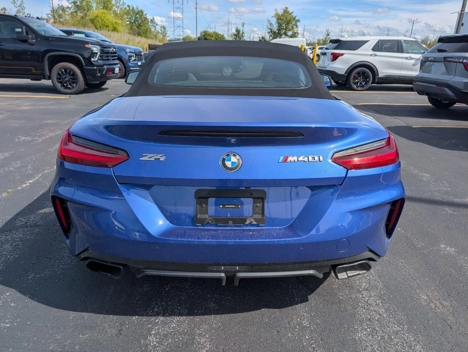 Used 2025 Portimao Blue Metallic BMW M40i image 8
