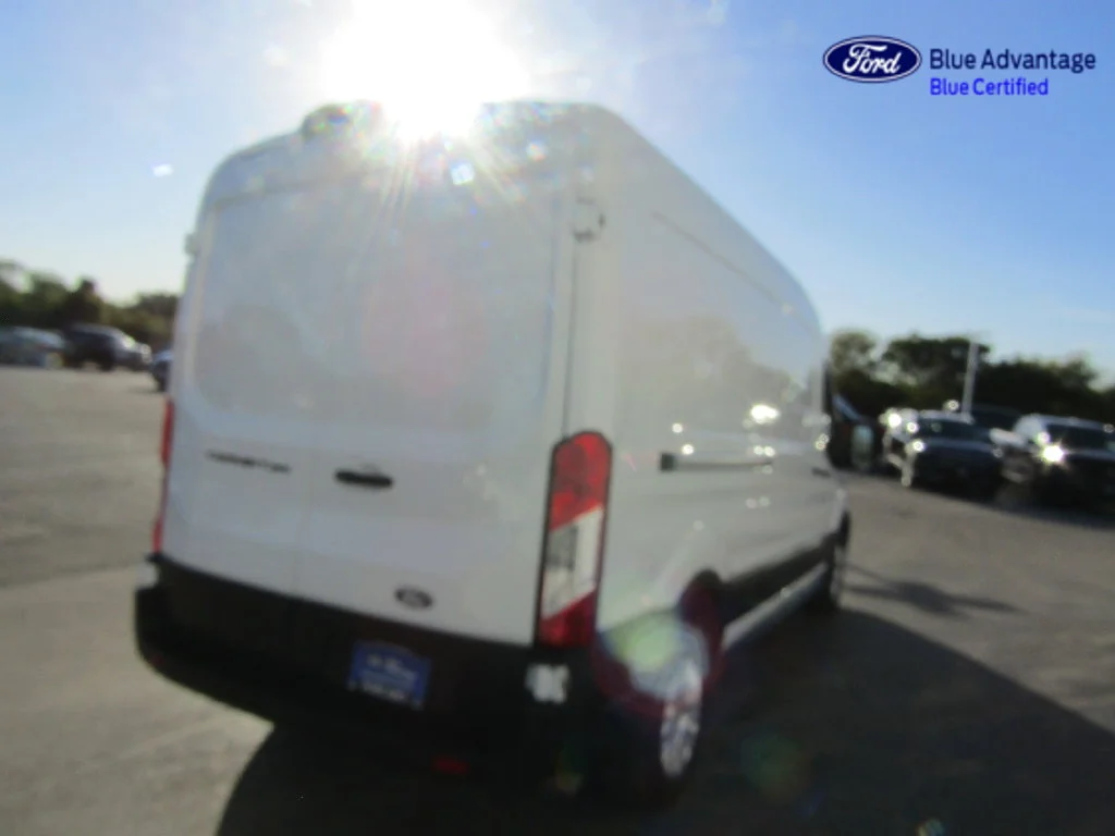 Certified Used 2026 Oxford White Ford Base image 17