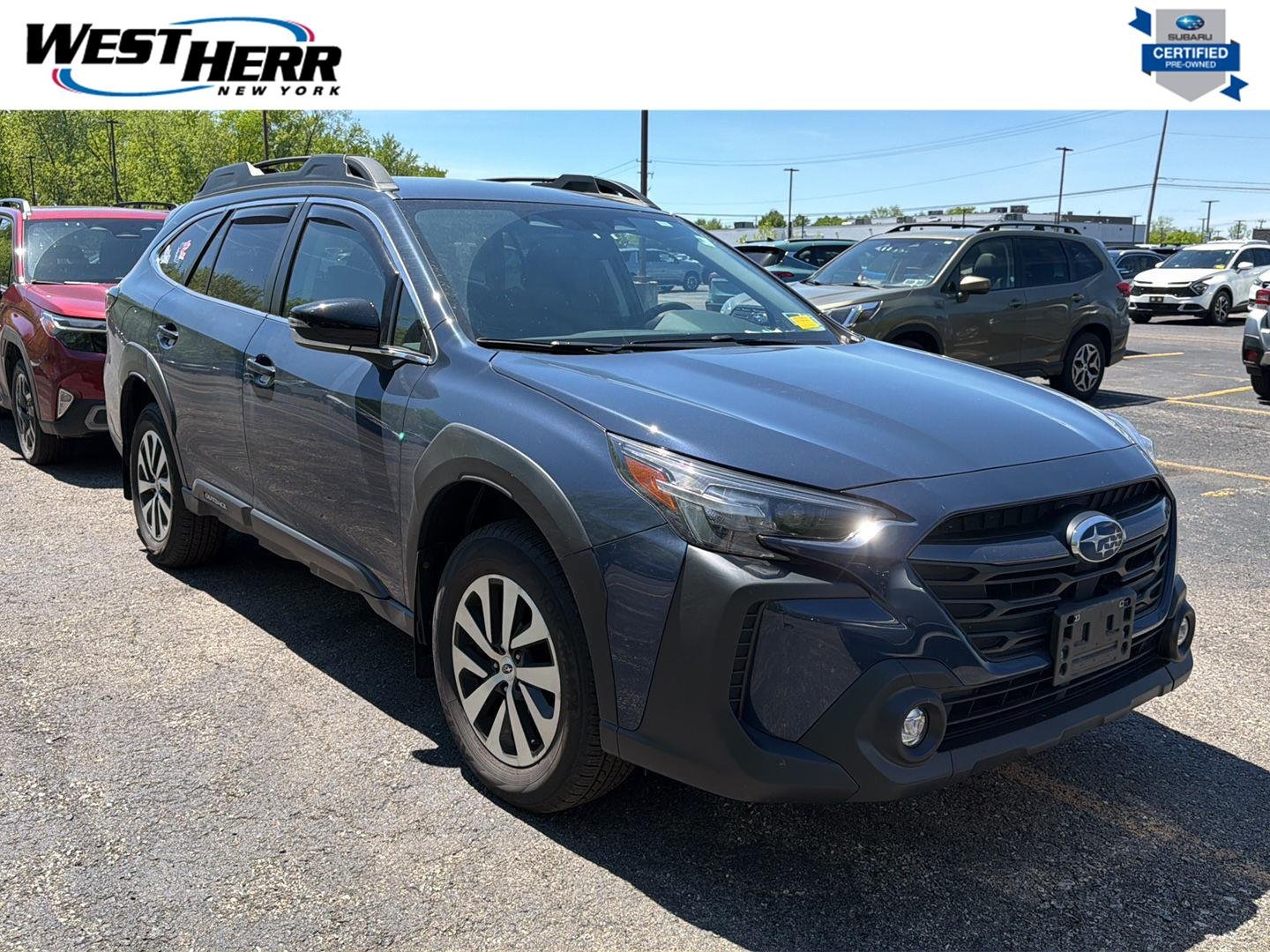 2024 Subaru Outback Premium's photo