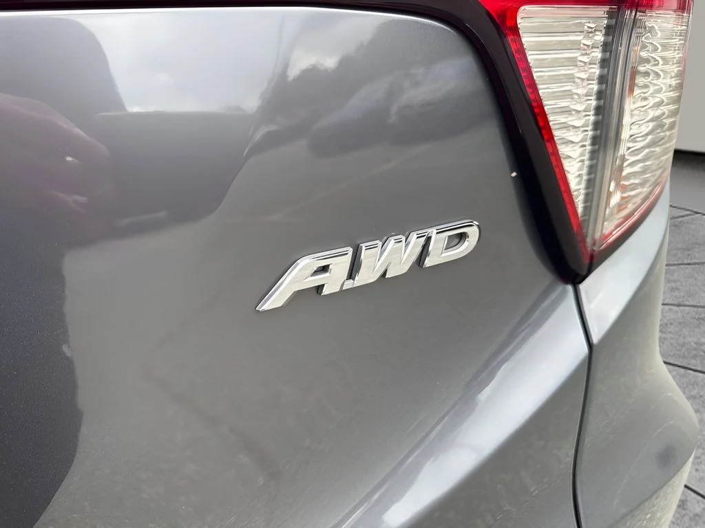 Used 2019  Honda EX image 20