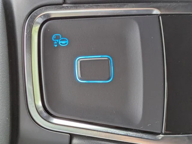 New 2026 Agate Black Metallic Ford MAX Platinum® image 27