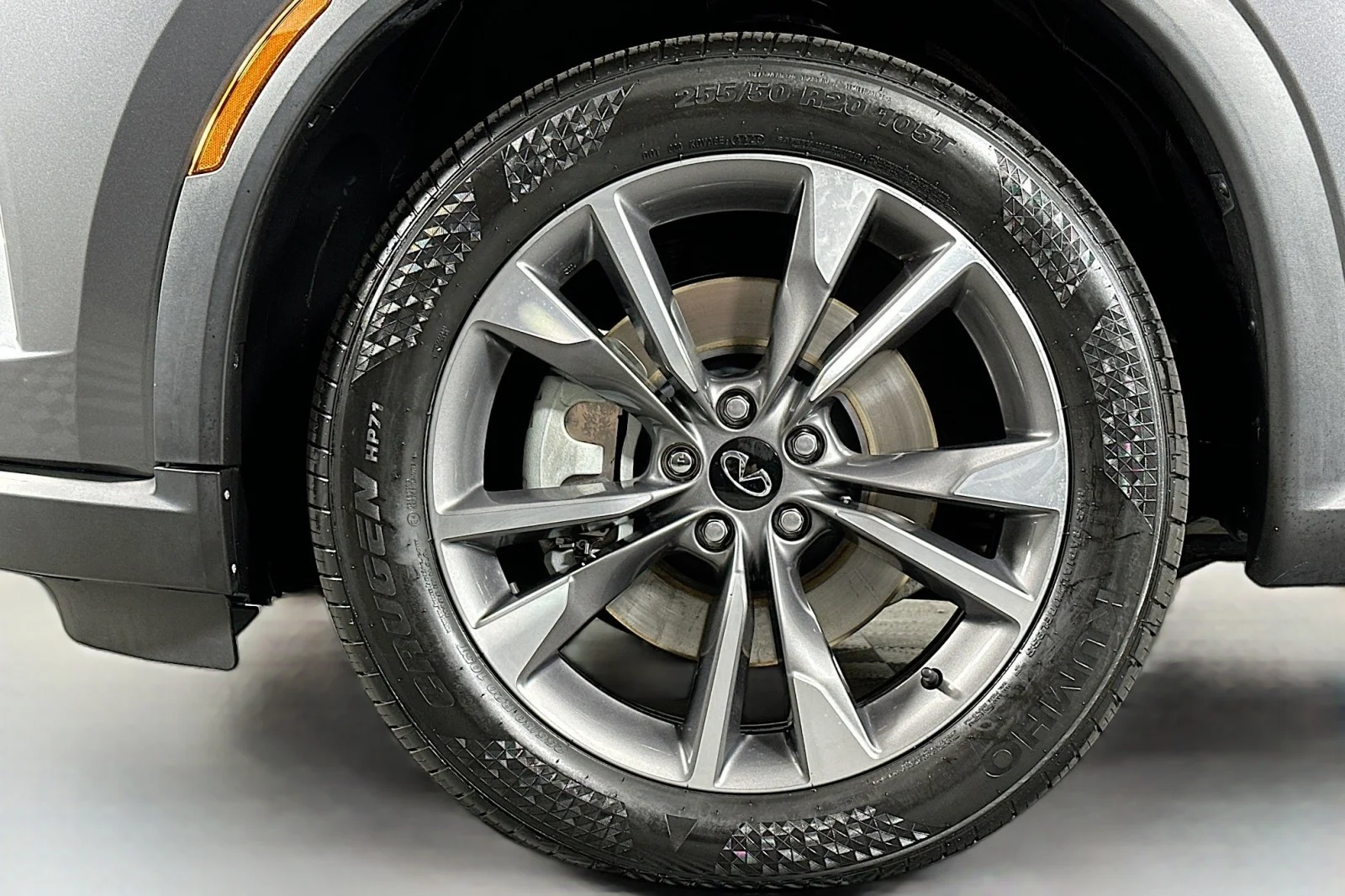 Used 2022 Graphite Shadow INFINITI LUXE image 12