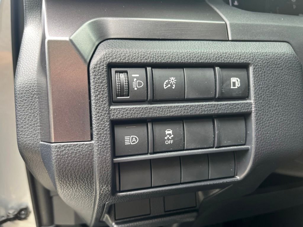 Used 2026  Toyota SR5 image 17