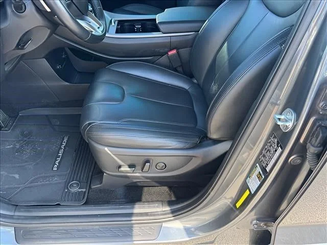 Used 2022 Gray Hyundai SEL image 6
