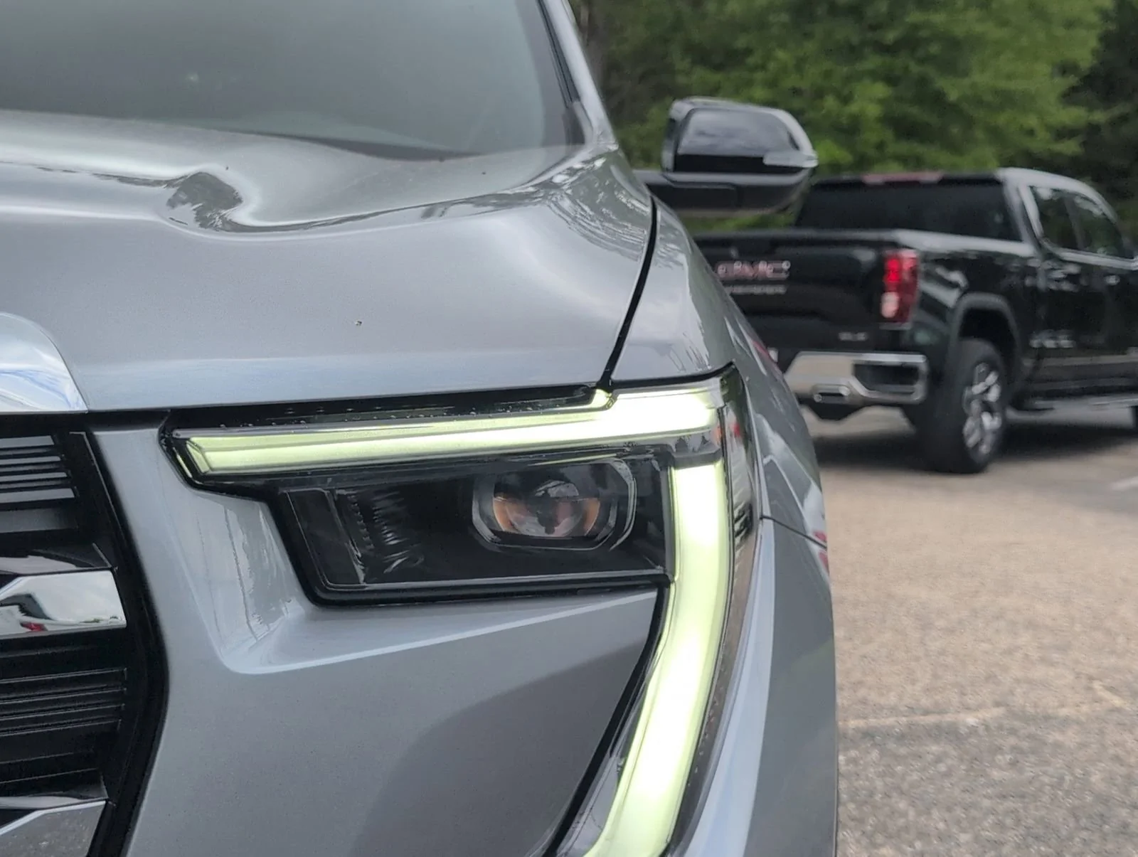 New 2026 Sterling Metallic GMC Elevation image 12