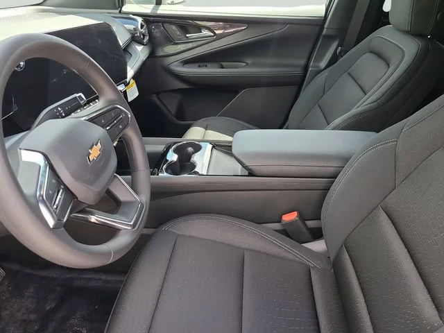 New 2025 Sterling Gray Metallic Chevrolet LT image 21