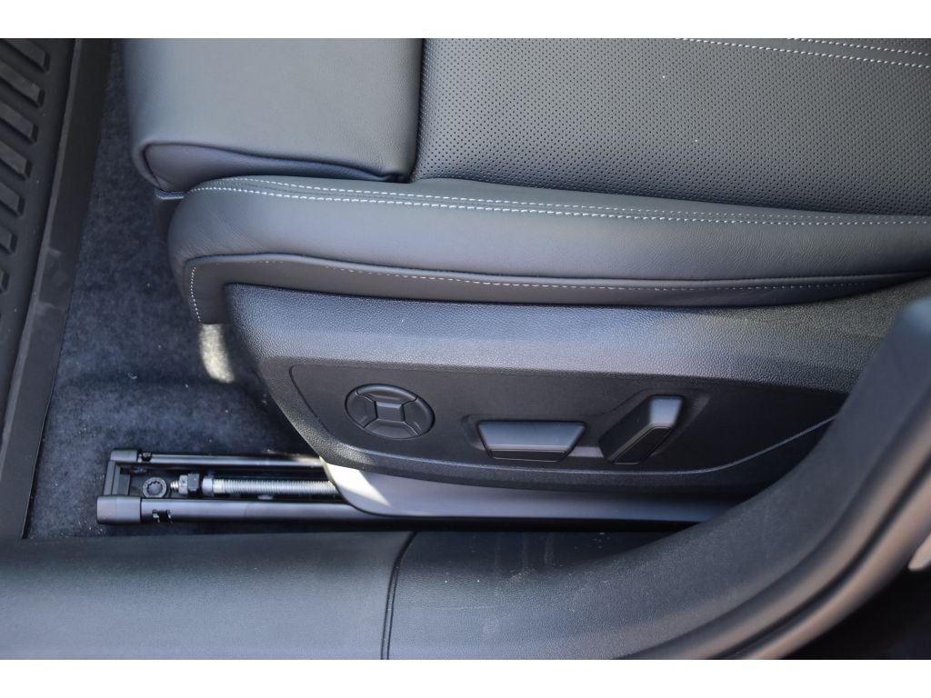 Used 2025 Mythos Black Metallic Audi Premium Plus image 34