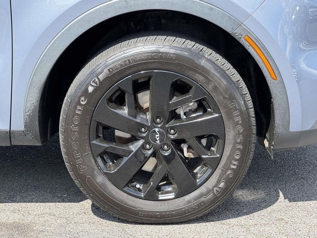 Used 2023 Silver Kia X-Line S image 11