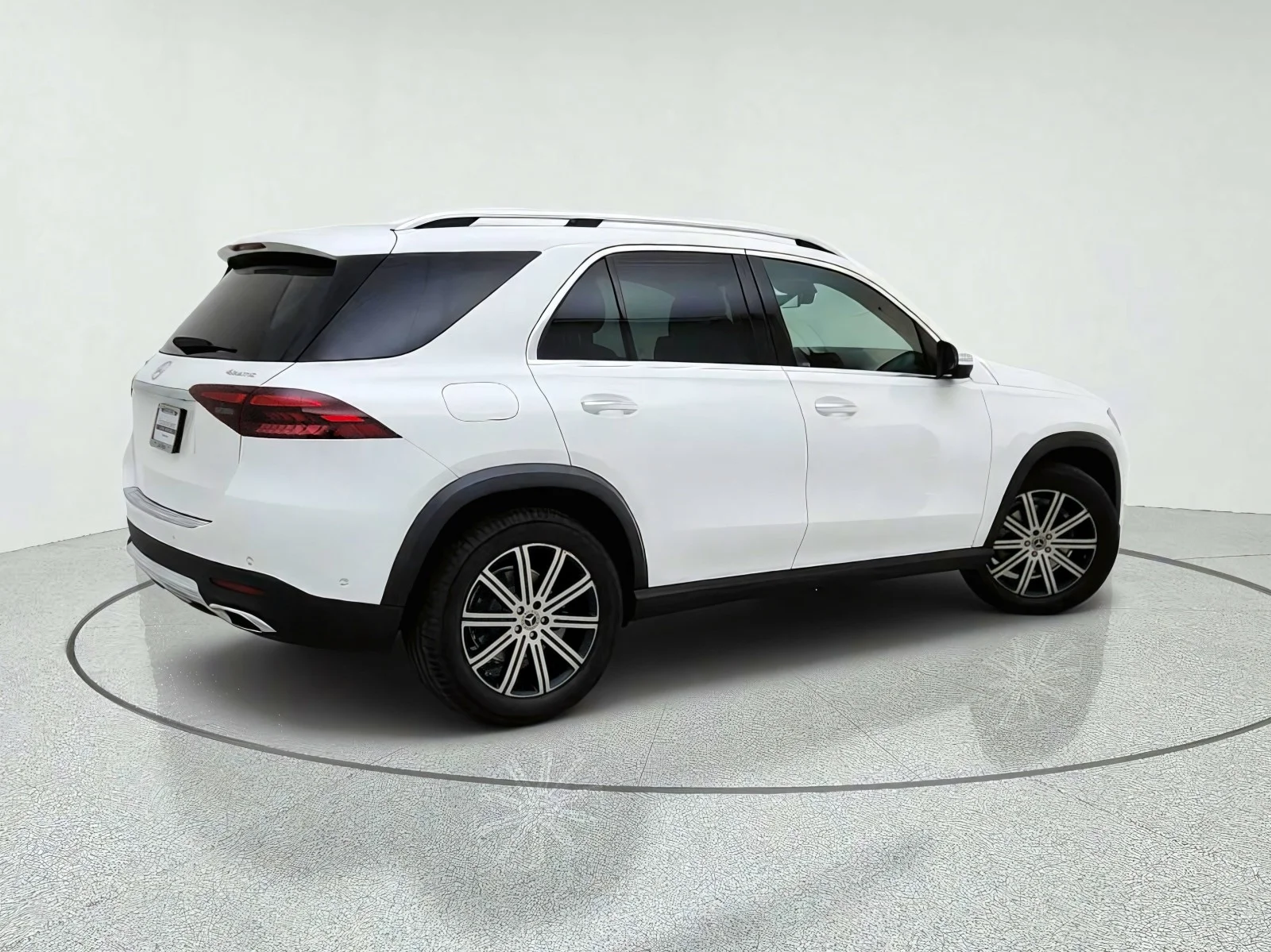 Certified Used 2024 Polar White Mercedes-Benz GLE 350 image 8