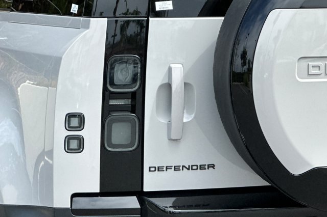 New 2026 Borasco Grey Land Rover S image 25