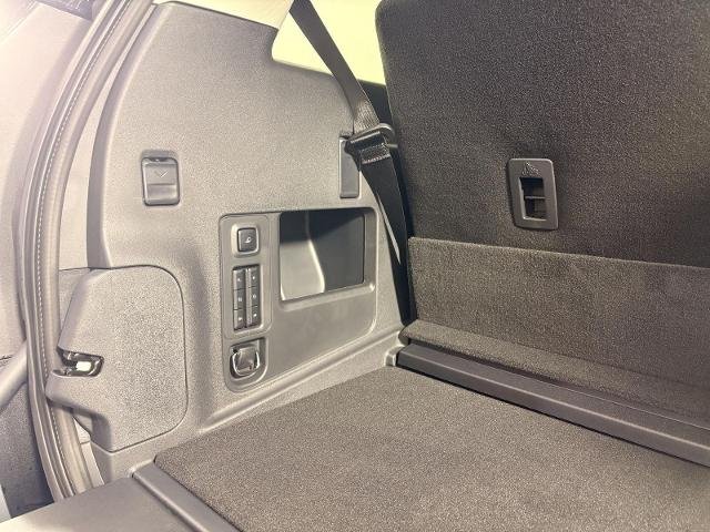 New 2026 Glacier Gray Metallic Tri-Coat Ford Platinum® image 54