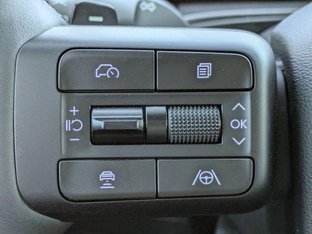 New 2026 White Hyundai Calligraphy FWD image 31