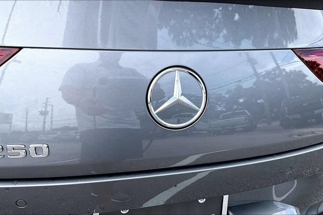 Used 2025 Gray Mercedes-Benz CLA 250 image 35