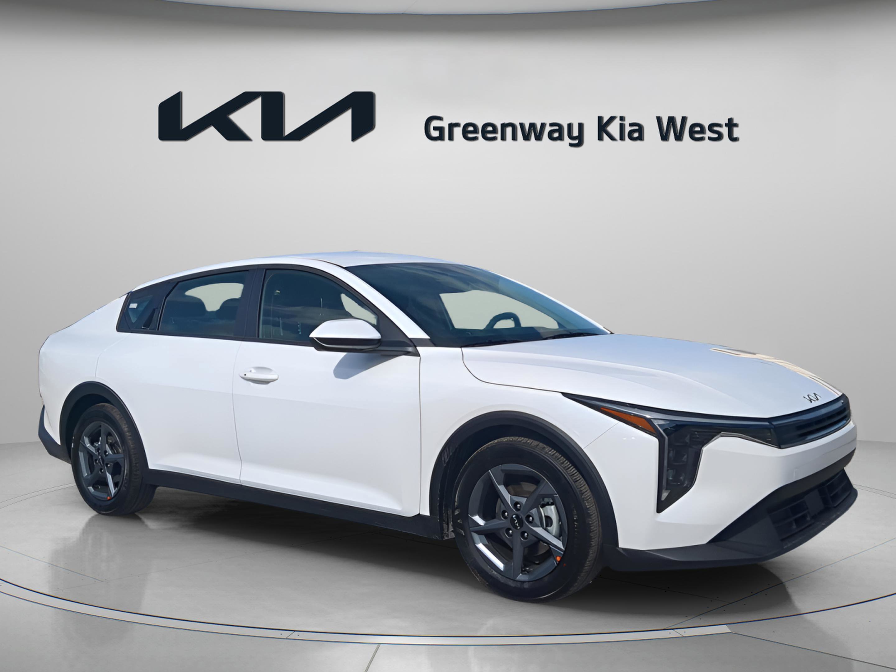 New 2026 Snow White Pearl Kia LXS image 2