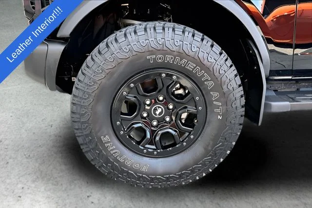 Used 2023 Black Ford Wildtrak image 30