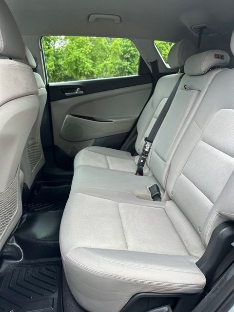 Used 2018 Molten Silver Hyundai SEL image 16