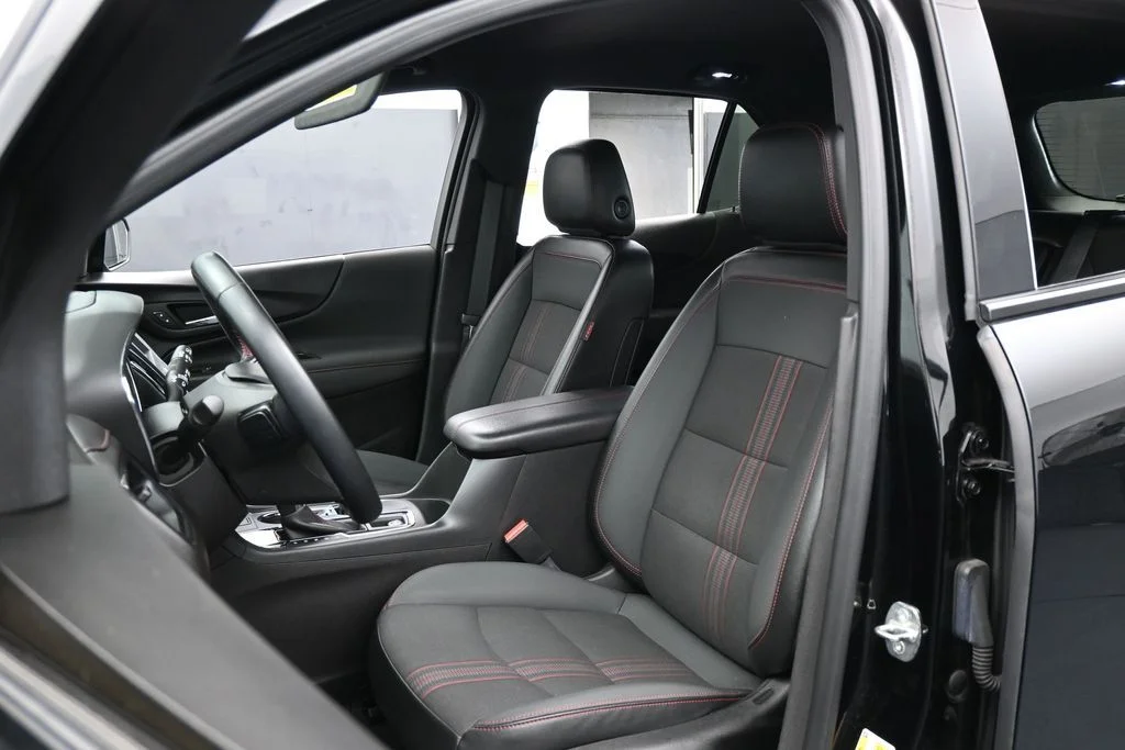 Used 2024 Mosaic Black Metallic Chevrolet RS image 9