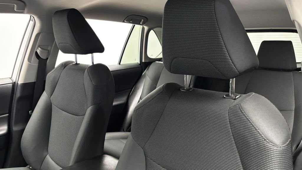 Used 2024 White Toyota LE image 17