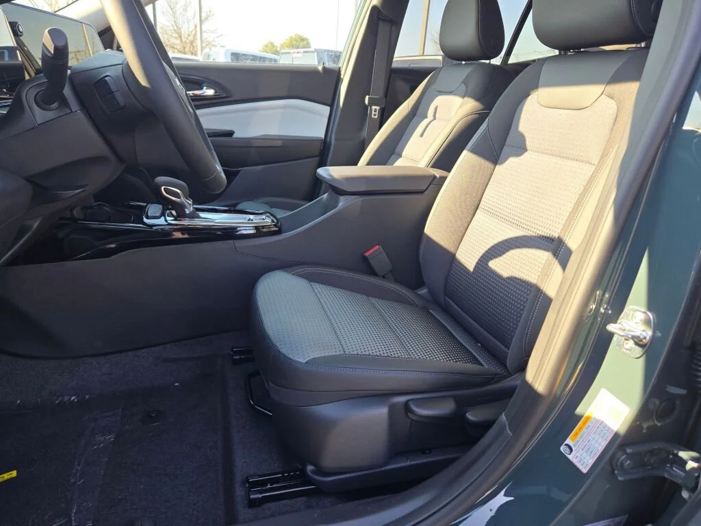 2026 Chevrolet Trax LT - Photo 21
