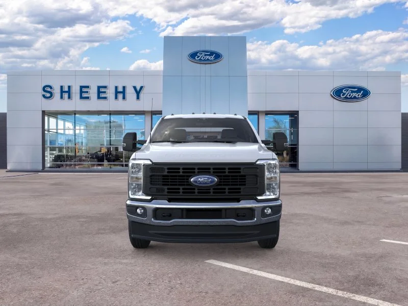 New 2026 Oxford White Ford F-250® XL image 2