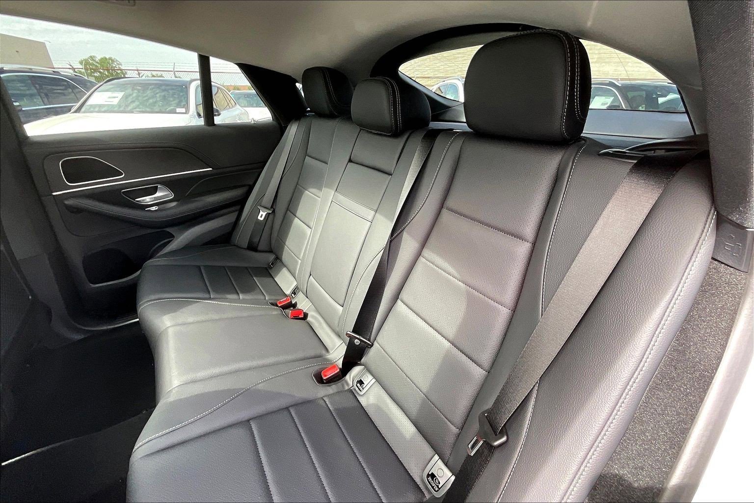 New 2026 Polar White Mercedes-Benz GLE 450 image 23