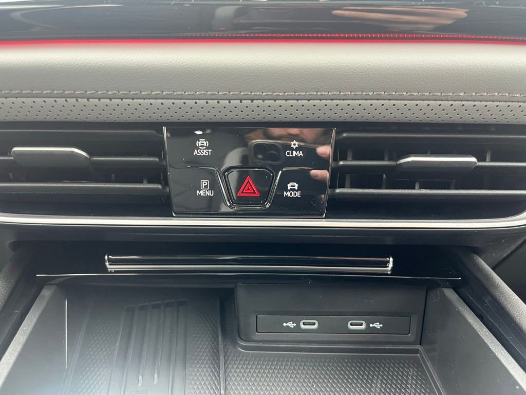 New 2026 White/off-white Volkswagen 2.0T Peak Edition image 15