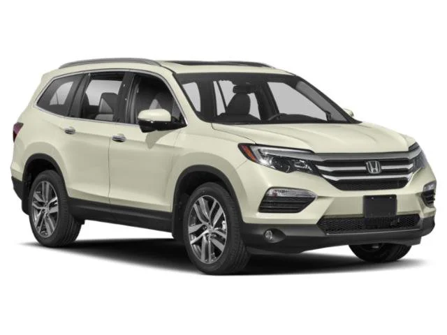 Used 2018 White Diamond Pearl Honda Touring image 9