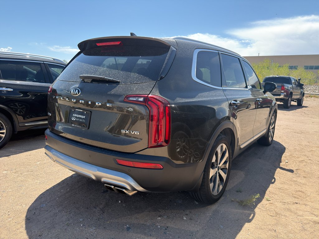 Used 2020 Dark Moss Kia SX image 4
