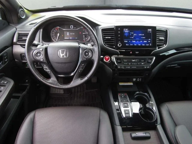 Certified Used 2022 Crystal Black Pearl Honda AWD BLACK EDITION image 16