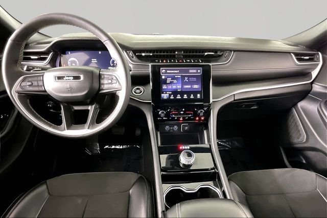 Used 2023 Black Jeep Altitude image 7