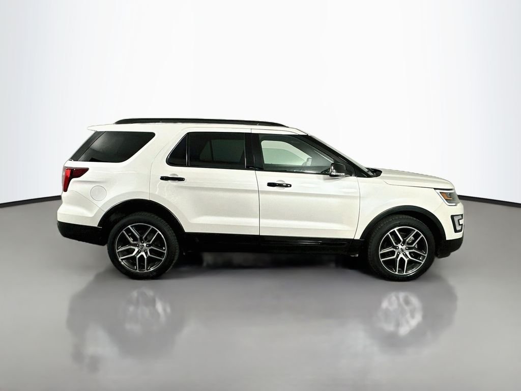 Used 2017 White Platinum Clearcoat Metallic Ford Sport image 9