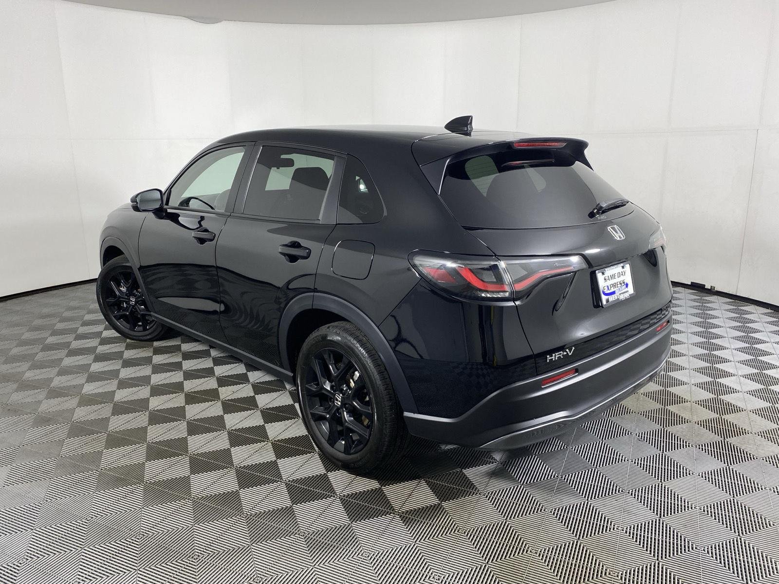 Used 2025 Crystal Black Pearl Honda Sport image 5