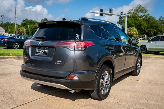 Used 2018 Magnetic Gray Metallic Toyota Hybrid XLE image 18