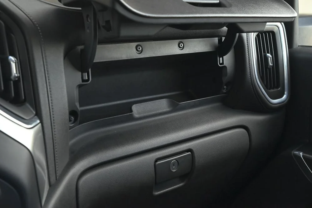 Used 2022 Black Chevrolet LTZ image 24
