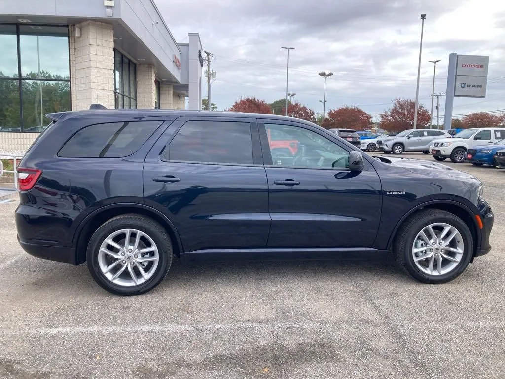 New 2024 Night Moves Exterior Paint Dodge R/T image 7